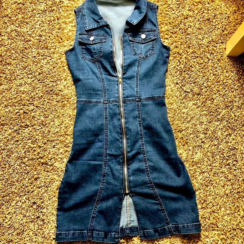 Hot!! SHEIN Jean zip up dress!